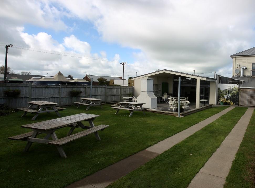 Kaponga Hotel Exterior photo